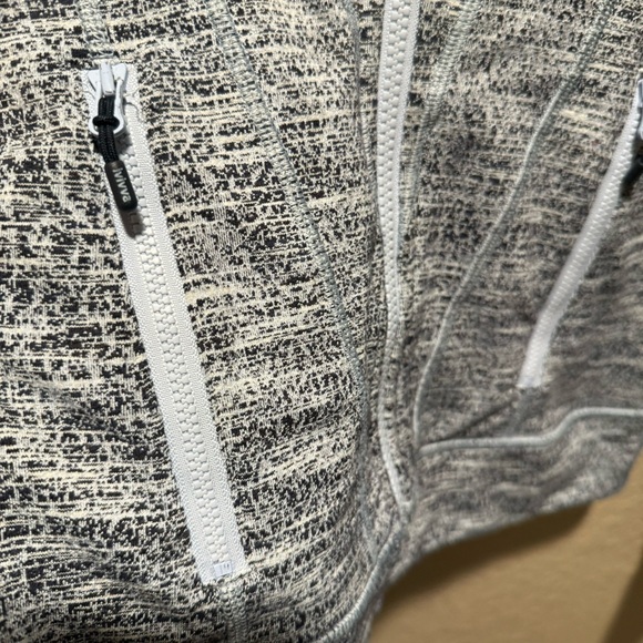 Lululemon Ivivva size 12 Grey Heathered Jacket - Picture 4 of 9